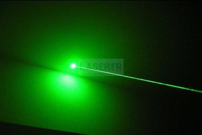 laser 1w puissance electrique