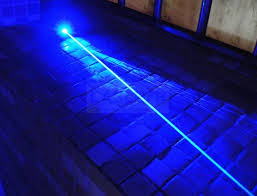 laser violet puissant 